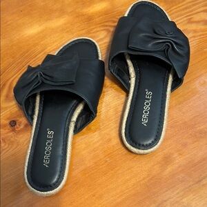 AEROSOLES Black Minimalist Slide Sandals